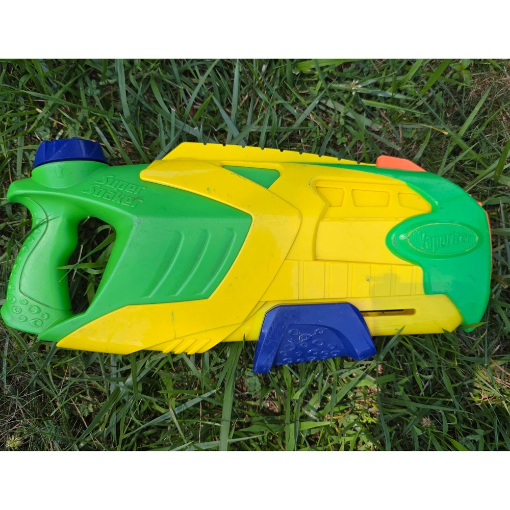 Vintage Larami Super Soaker Vaporizer Water Blaster Green Yellow 2004 Toy